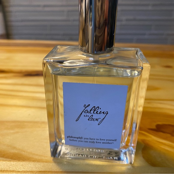 Philosophy Falling in love - Picture 4 of 4